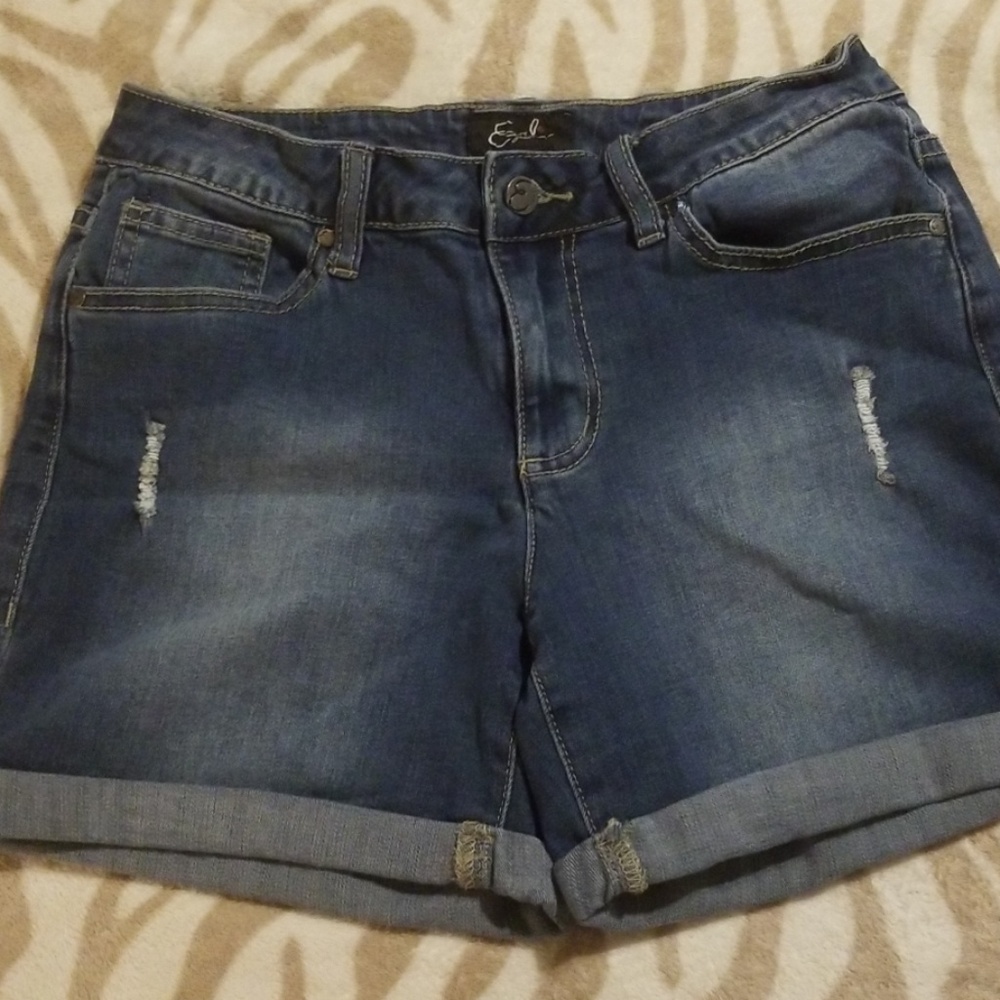 Earl brand distressed stretch shorts  Size 8